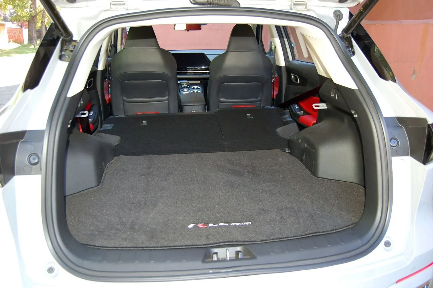 UNI-S 42.webp